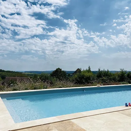 Dom wakacyjny Mas D'oliu Havre De Paix Avec Piscine Et Vue Pres De